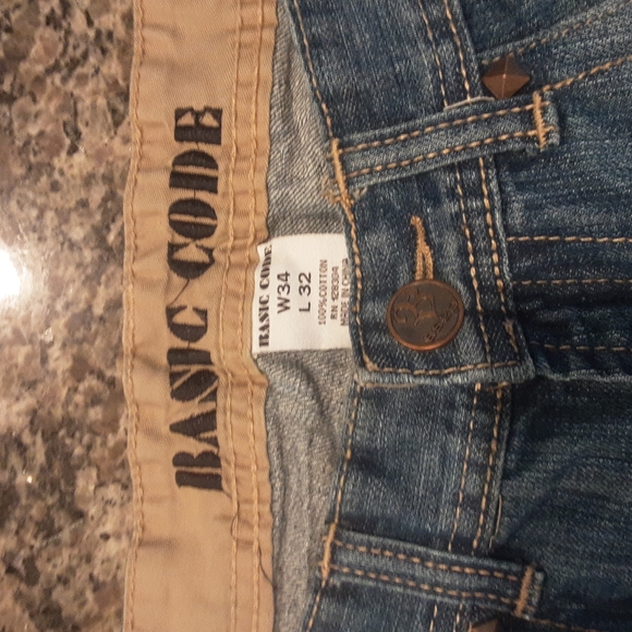 Basic Code Brand Jeans for Men - Picture 3 of 5
